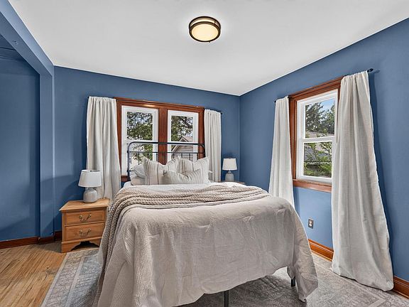 4th image of 1206 S 91st STREET