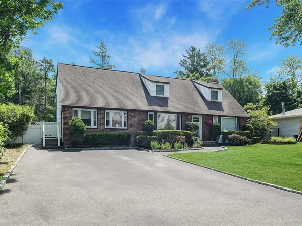 37 Sparton Lane, Commack, NY 11725