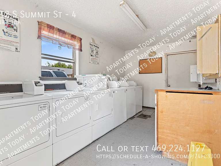 112 S Summit St #4 — Photo 28