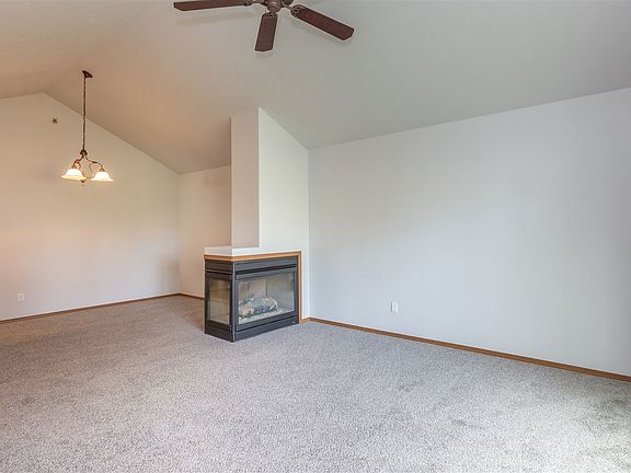 2nd image of 626 E Golden Ct
