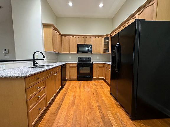 5th image of 4762 Tatton Park Cir Unit 3B