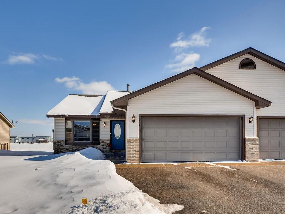 1st image of 1017 Tamarack Pl
