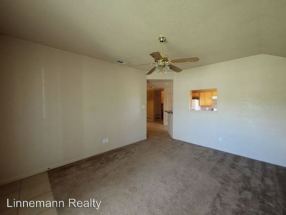 2nd image of 3008 Dannen Ct Unit B