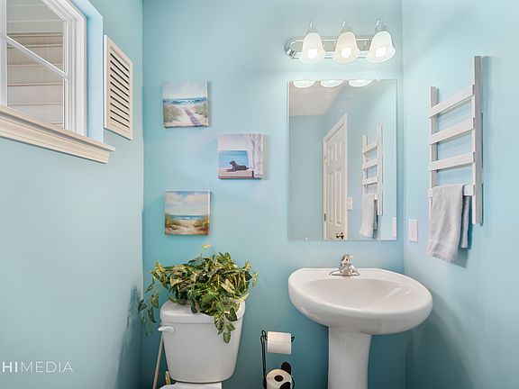 4th image of 10687 Fairview Pl