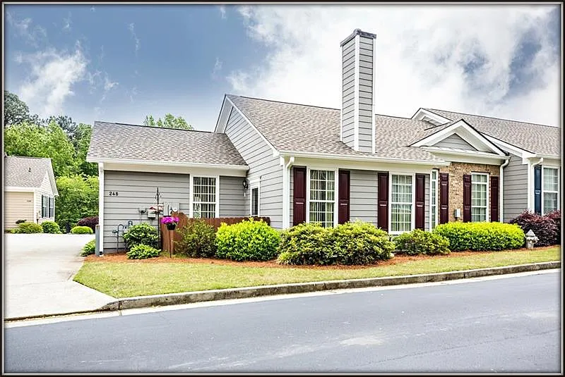 248 Camry Cir photo 1