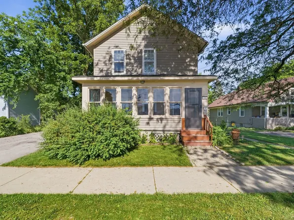441 N Highland Ave, Aurora, IL 60506