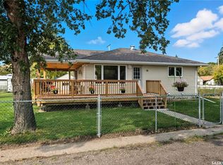 16 Walsh St, Qu'Appelle, SK S0G4A0