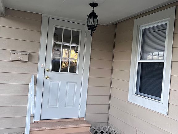 5th image of 3768 Desoto Ave