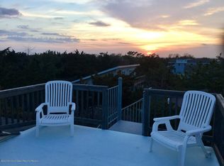 21 E 11th St, Barnegat Light, NJ 08006