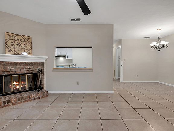 5th image of 2137 Victory Garden Ln