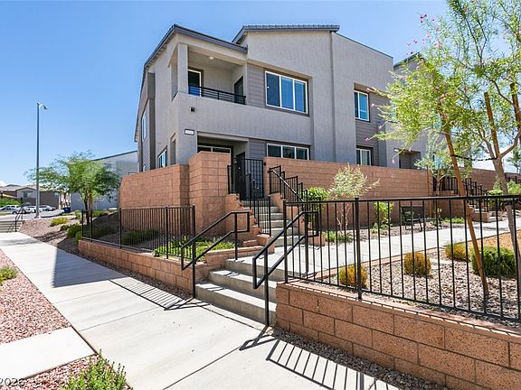 2nd image of 1031 Valeria Ridge Ln