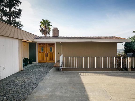 2nd image of 1301 Mountain View Ave