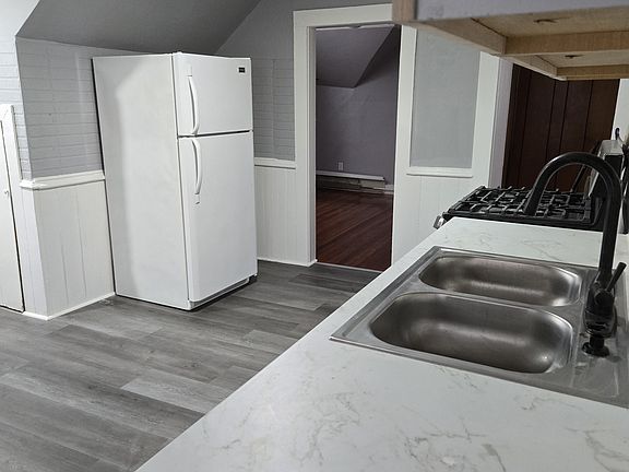 5th image of 483 Osgood Ave Fl 3