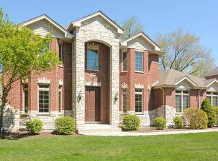 6914 W Jarvis Ave, Niles, IL 60714