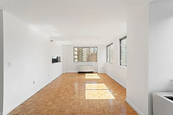 Rented by Park River | media 2