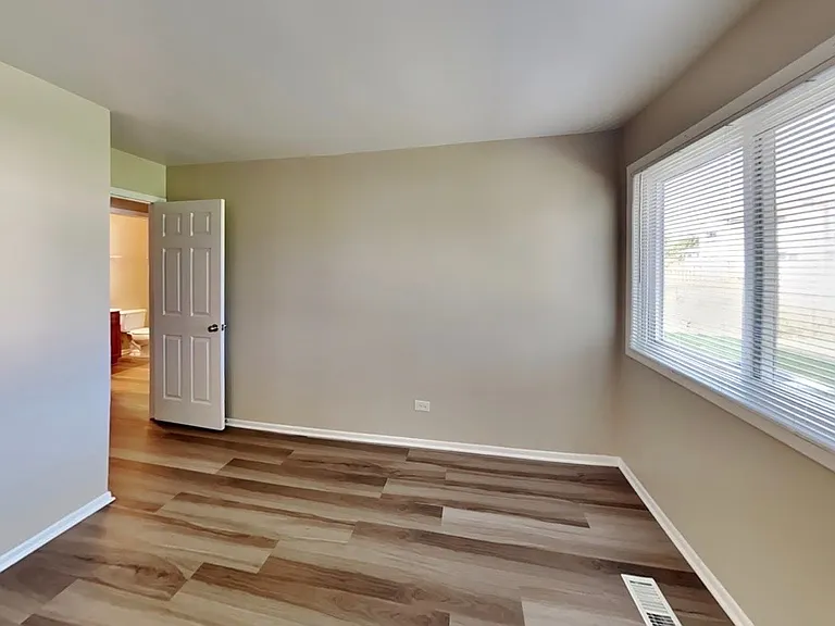 6793 Red Wing Dr — Photo 7