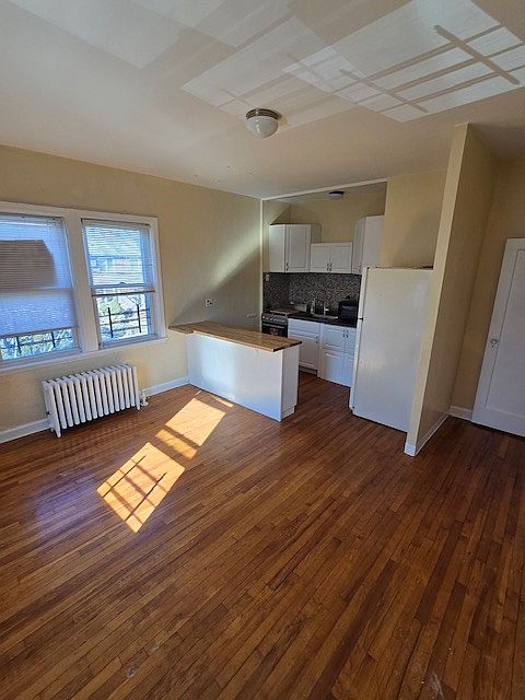 1st image of 9202 69th Ave #2