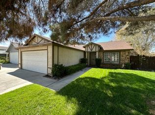 43505 Carol Dr, Lancaster, CA 93535