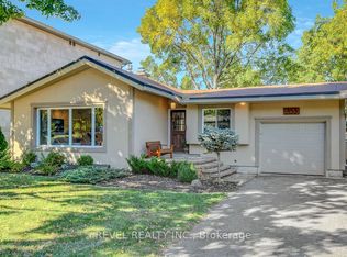 353 Mountbatten Ave, Ottawa, ON K1H5W2