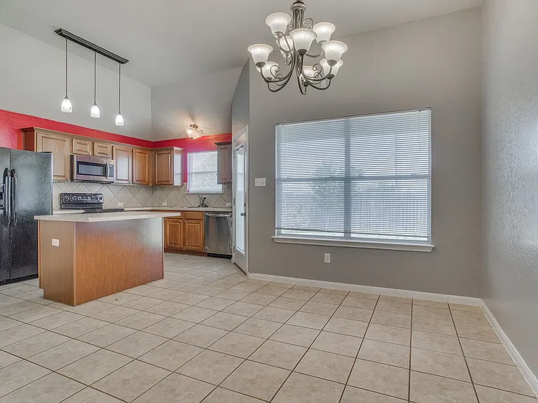 311 Gainer Dr — Photo 8