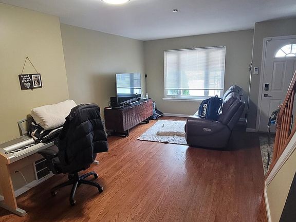 5th image of 18 Olivia Ct #2