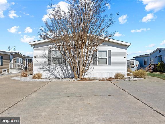 2nd image of 35617 Joann Dr