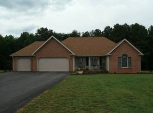 1015 Mangrums Rd, Danville, VA 24541