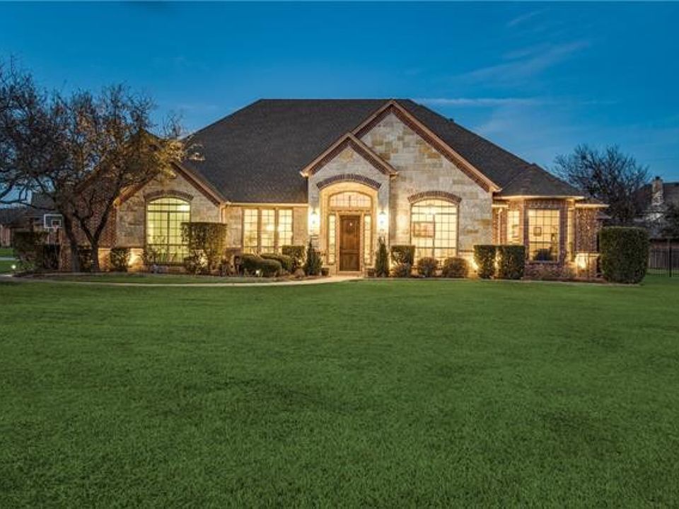 1st image of 104 Harvestwood Ln