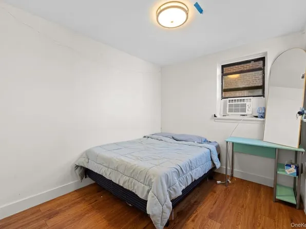 2830 Briggs Avenue image 3 of 13