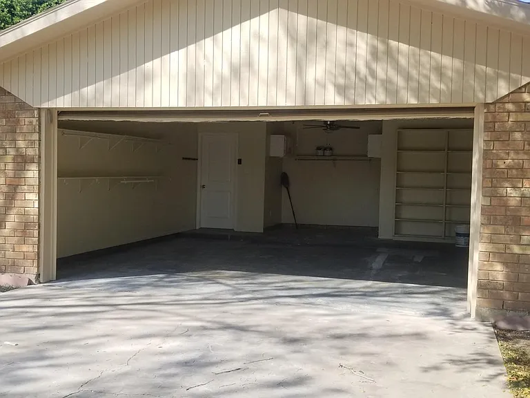 901 Tesoro Ave — Photo 3