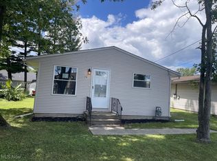 715 Abbe Rd S, Elyria, OH 44035