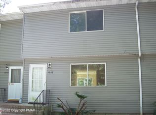 1249 Chateau Dr, East Stroudsburg, PA 18302