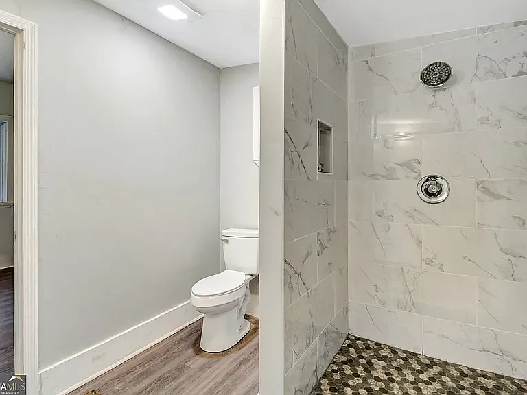 452 Forest Ave — Photo 11
