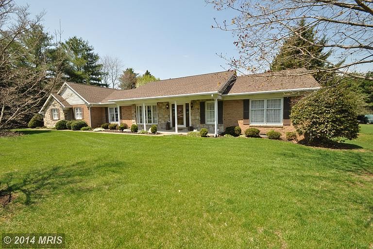 2nd image of 1194 Long Valley Rd