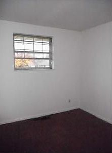 5th image of 10739 Gloria Ave