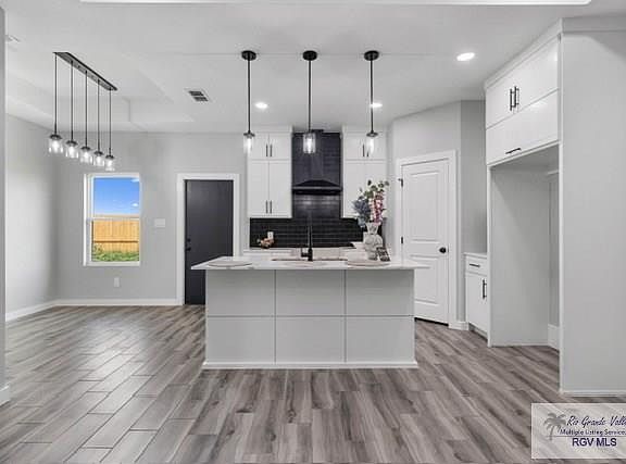 5th image of 6112 Dakota Garden Cir