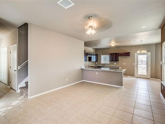 2nd image of 2000 Thomas Lackland St