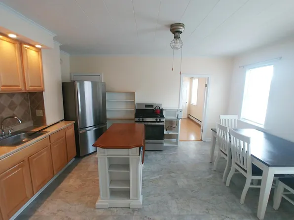 133 Broad St #1W, New Britain, CT 06053