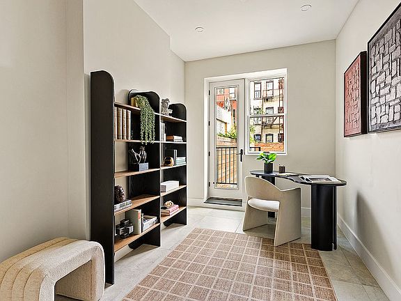5th image of 220 Schaefer St #1