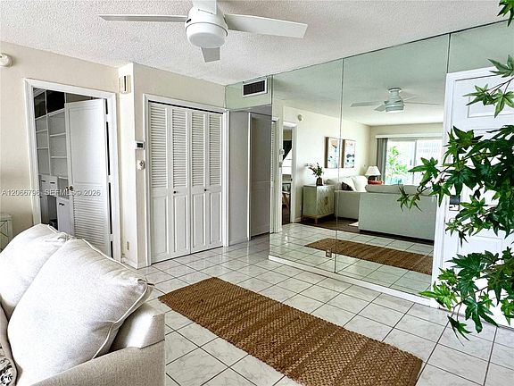 5th image of 3000 NE 48th St APT 203