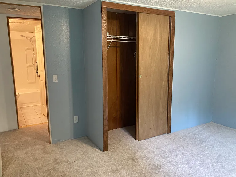 Medium bedroom closet