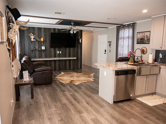 4th image of 502 NW 6th St #B