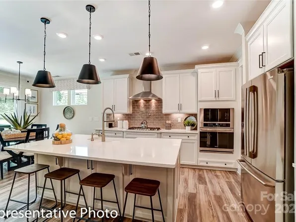 116 Ellsworth Rd #36, Mooresville, NC 28115