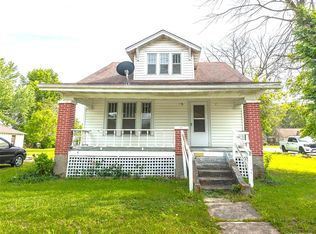 607 W 3rd St, Belle, MO 65013