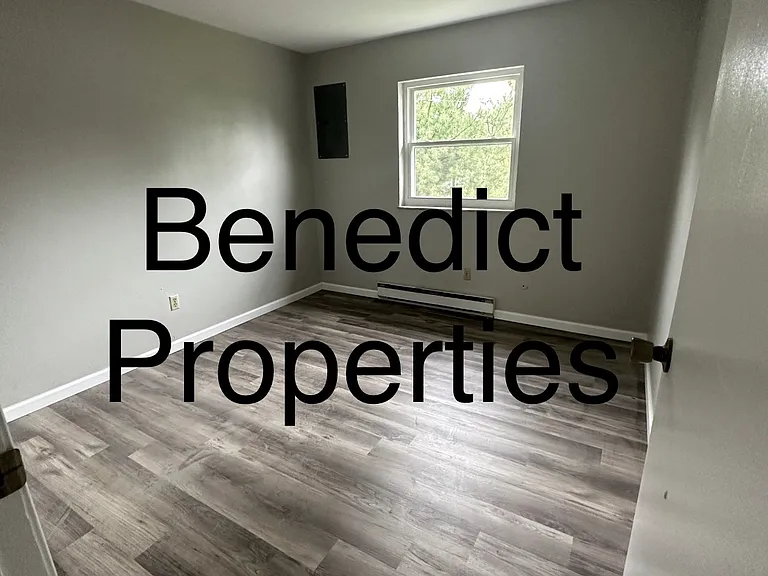 920 N Detroit St #11 — Photo 4