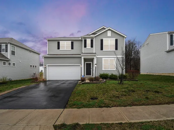 910 Burtwood Dr, Pataskala, OH 43062