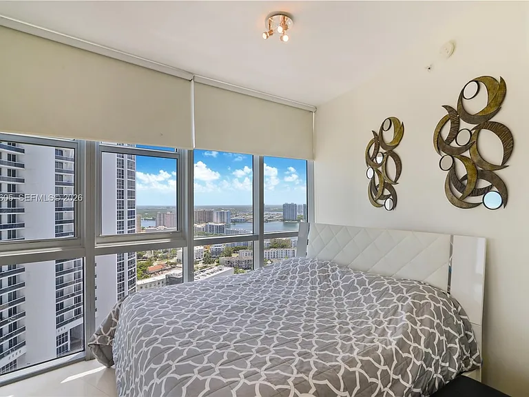 18201 Collins Ave #4209A — Photo 12