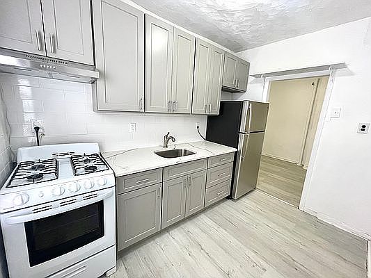 2nd image of 22-48 35th St #2T