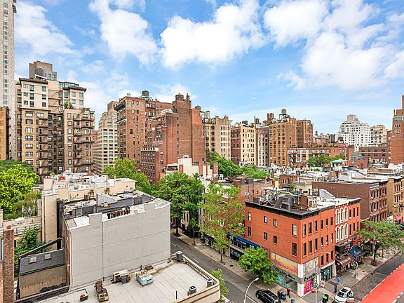 5th image of 150 E 61st St APT 10D