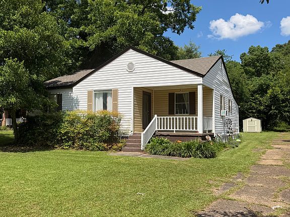 2nd image of 403 Old Richton Rd
